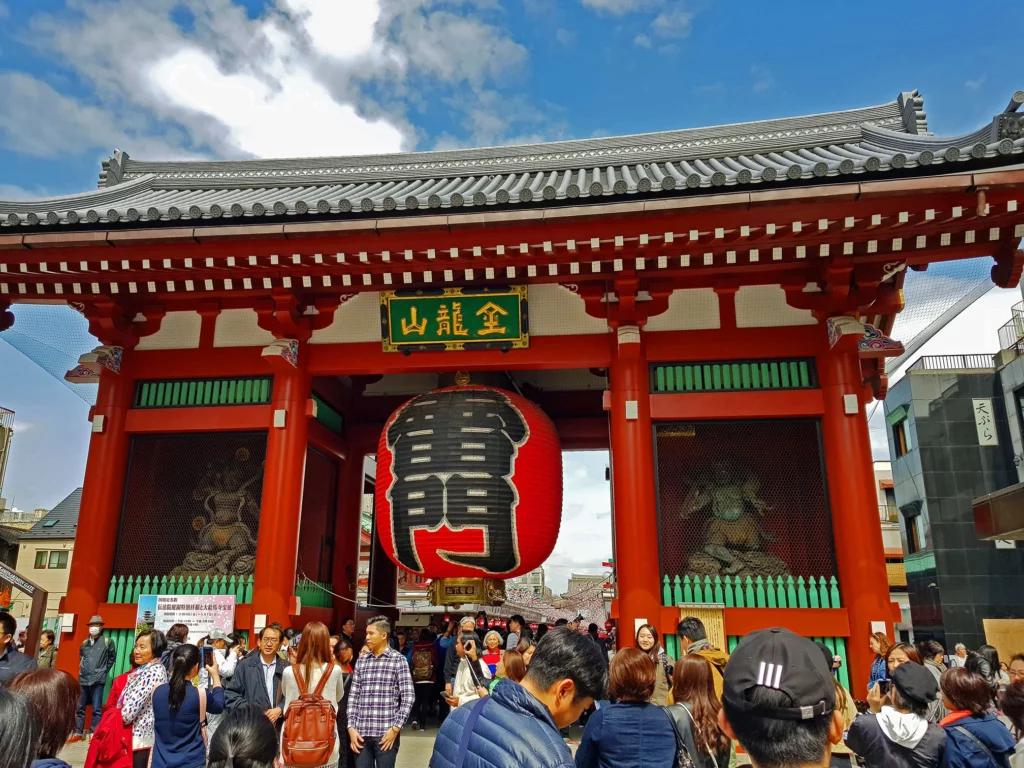 Senso-ji_Temple Kaminarimon gate
